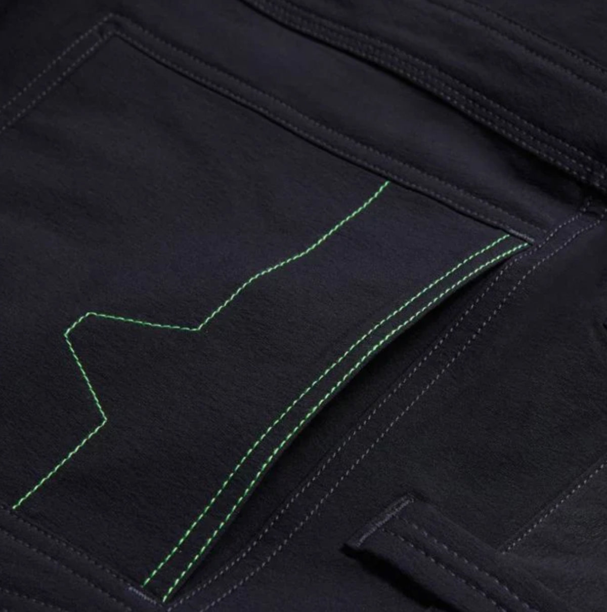 Apache WHISTLER Mens Workwear Shorts Black detailed view of multi-pocket with green stitching